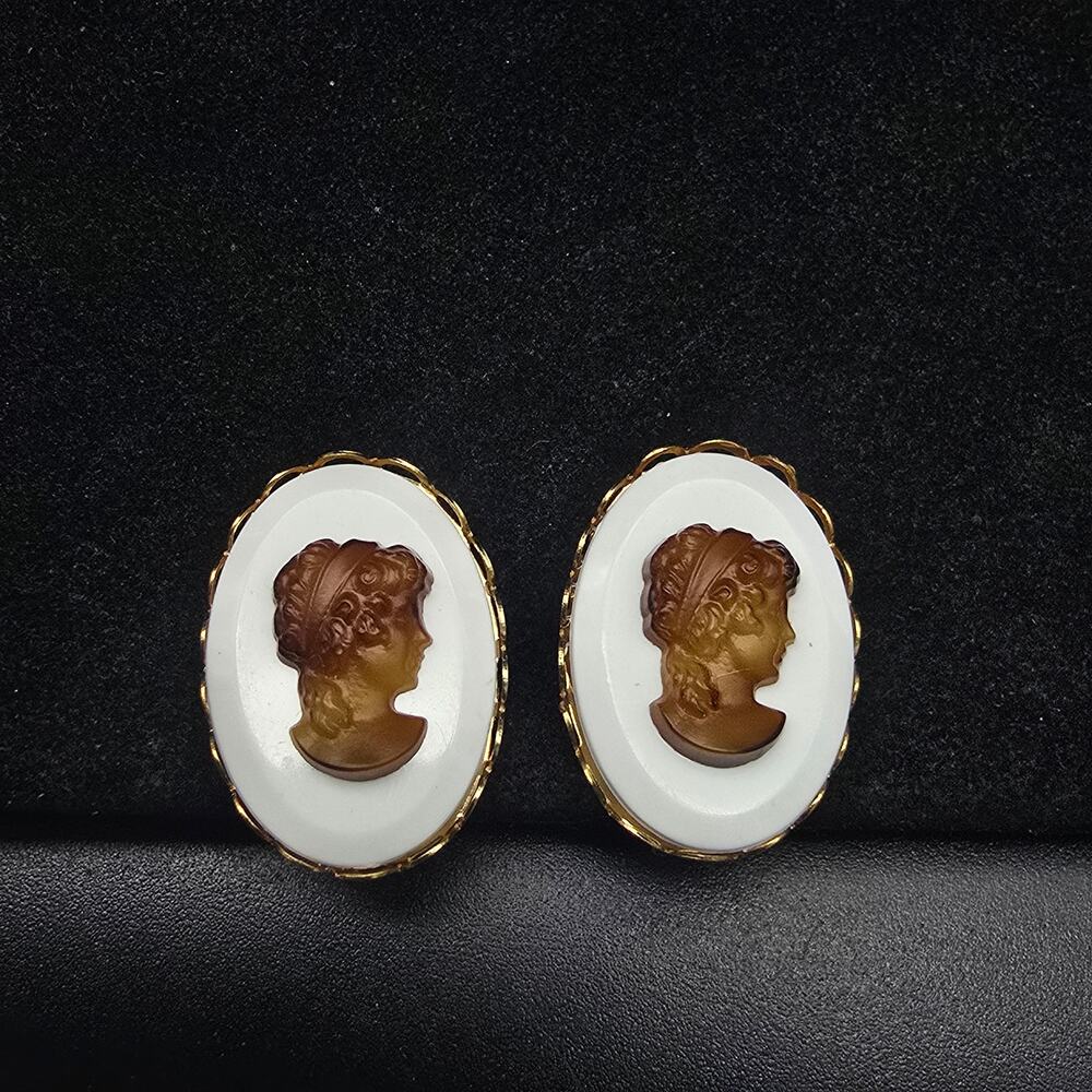 Faux Amber Cameo Clip On Earrings White Brown Vintage NOS